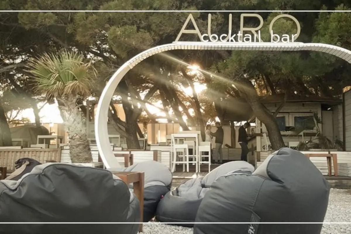 Auro Cocktail Bar