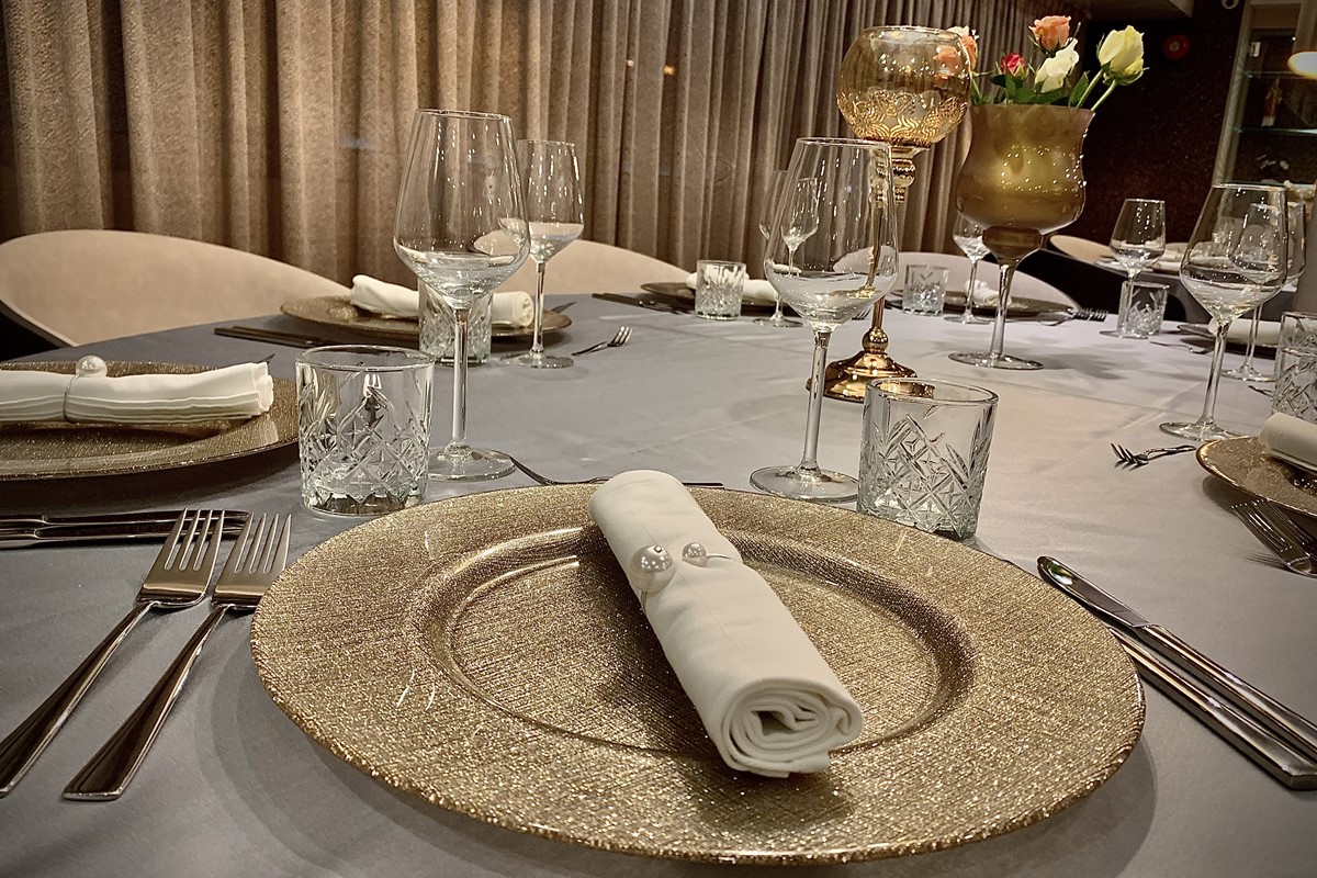 Ohana table decoration
